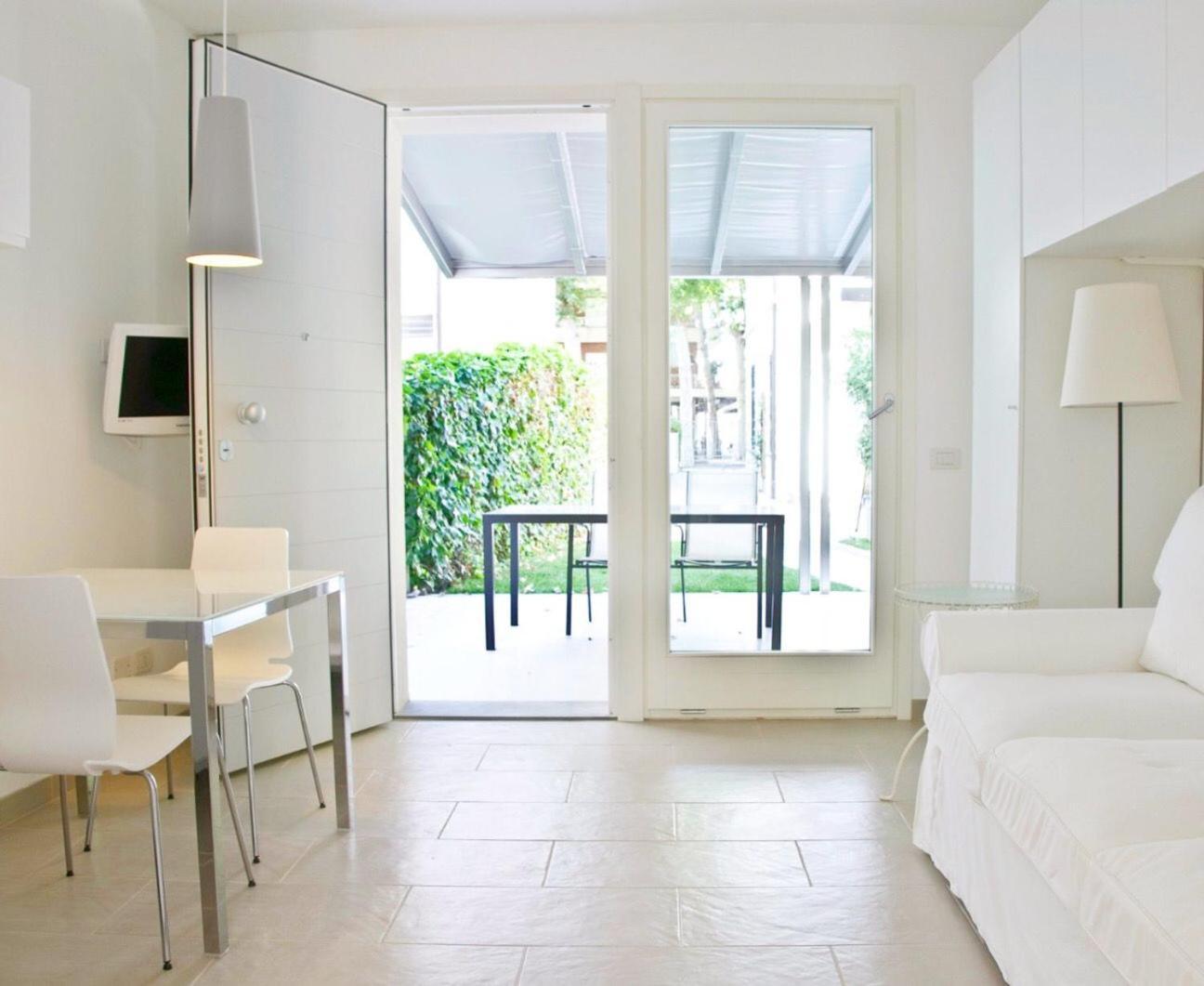 Eco Apartments Червия Экстерьер фото