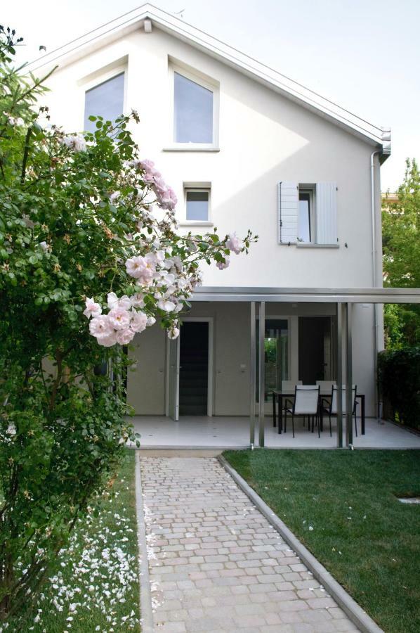 Eco Apartments Червия Экстерьер фото